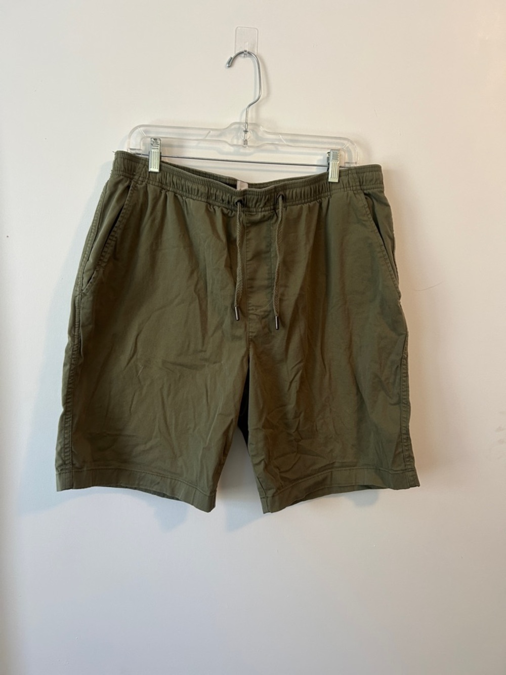 Men's Olive Drawstring Casual Shorts